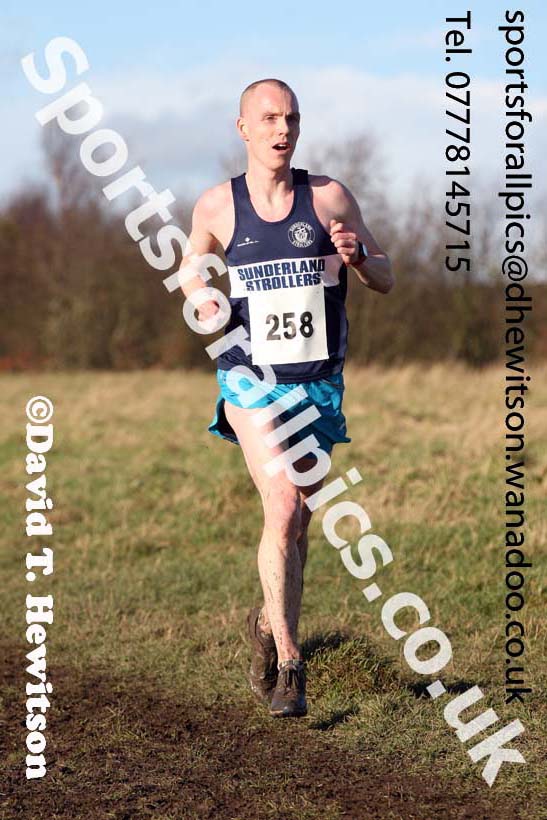 Mens masters 35s to 64s North Eastern Masters, Wallsend. Photo: David T. Hewitson/Sports for All Pics